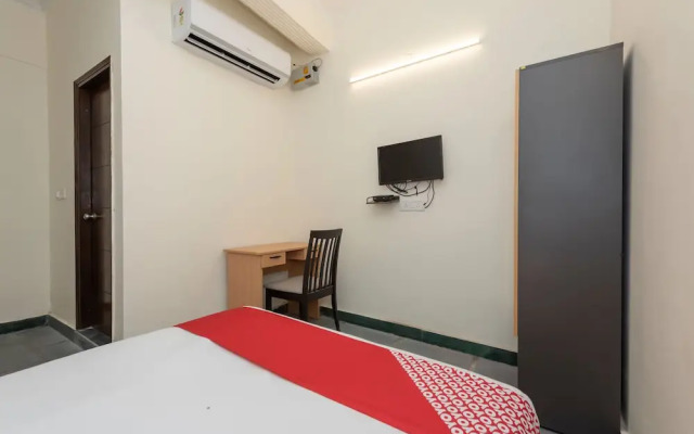 OYO Flagship 45264 Opposite Paryavaran Complex Post Office