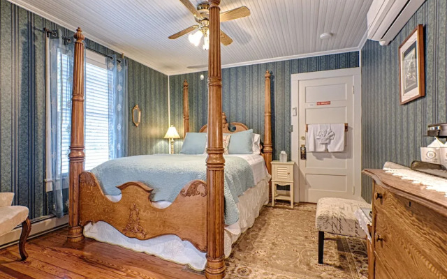 Broad River Inn
