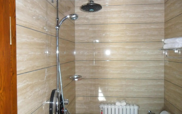 Yabuli Farm House Hotel