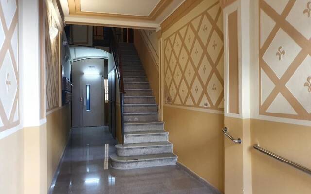 Sunny Penthouse Sagrada Familia