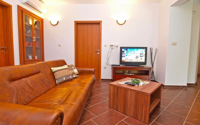 House 1330