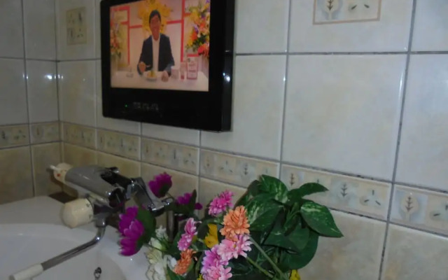 HOTEL MOULIN ROUGE - Adults Only