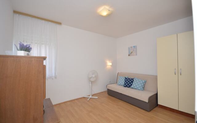 Apartments Tiho