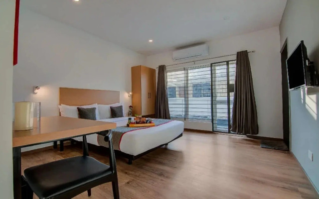 OYO Townhouse 047 Kanakpura Road