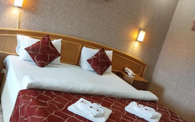 Pointbreak Hotel