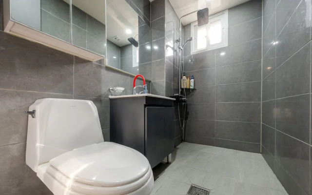 Yeonorang Park Pool Villa in Pohang