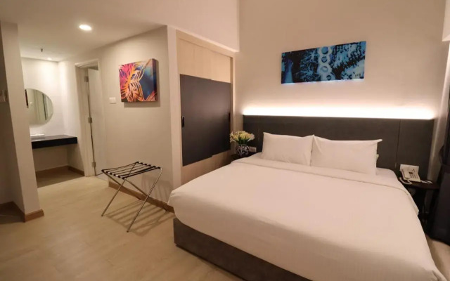 Crown Regency Serviced Suites