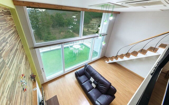 Gapyeong River View Pension