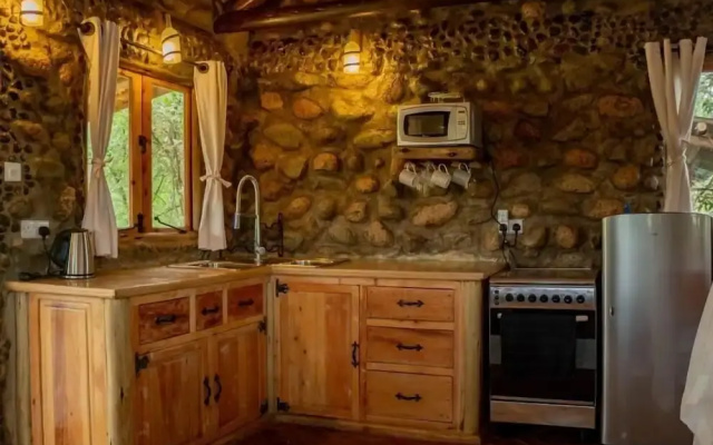 Honeymoon Hut