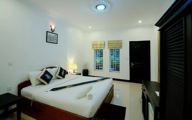 Mango Angkor Boutique