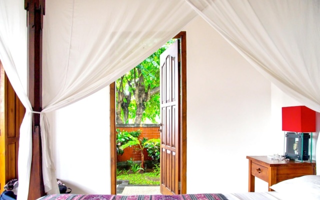 Villa With 3 Bedrooms in Kabupaten Buleleng, With Wonderful sea View, – Guest Rooms – Kalibukbuk