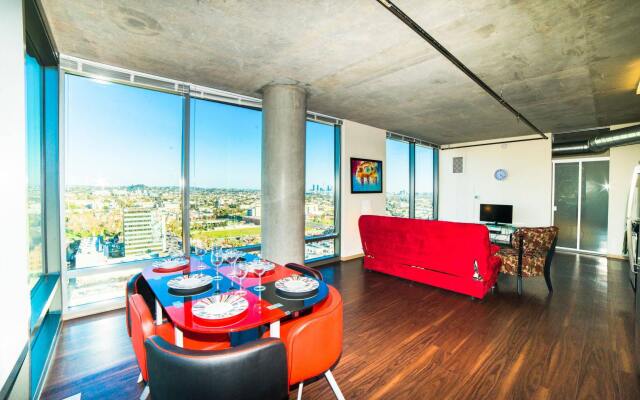 Hollywood Panorama Suites