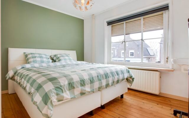 Simplistic Holiday Home in Kaatsheuvel near Efteling