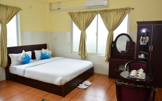 Hotel 99