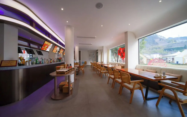 Lin an Hot Spring Story Family Homestay