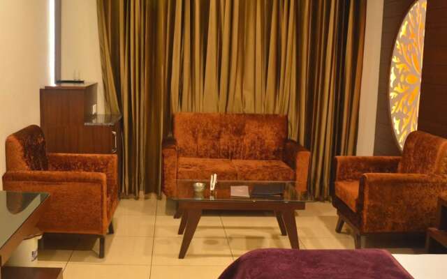 Hotel Ashish Continental