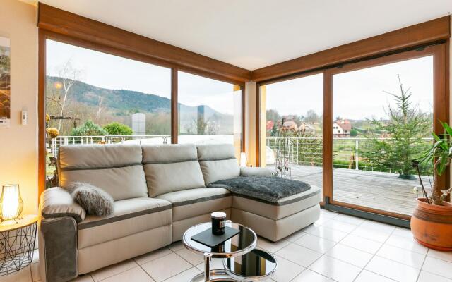 Majestic Holiday Home in Neubois with Private Pool