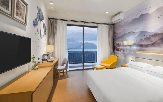 Laurel House Hotel
