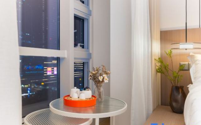 Z-Club Hotel(Tanglang Subway Station Branch)