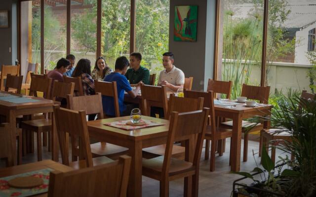 Ilalo Garden Hotel & Restaurant