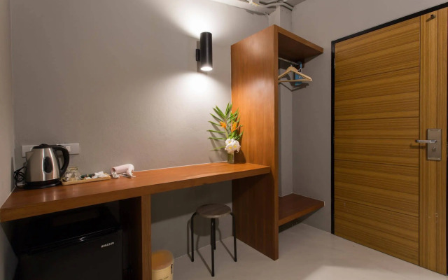 Holiday Station Hostel