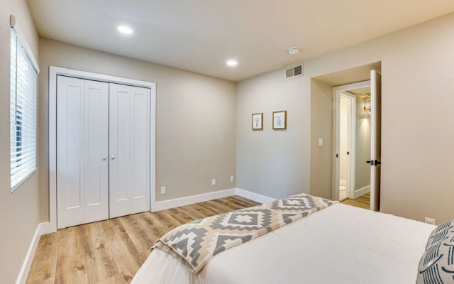 Outdoor Entertainment Space: Home in Scottsdale