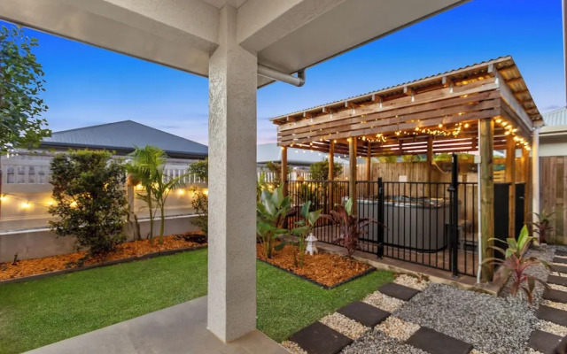 Trinity Oasis Spa BBQ Family Retreat