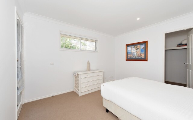 Surf Break - 10B Tuna (Upstairs)