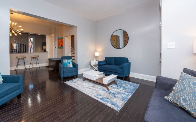 The Incline Suite 1