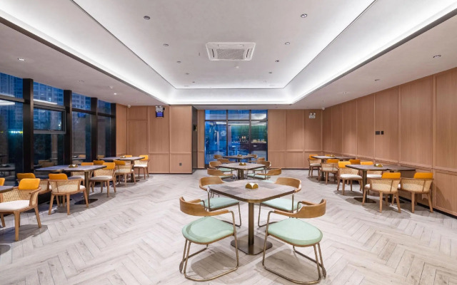 Starway Hotel Kunming Wanda Plaza