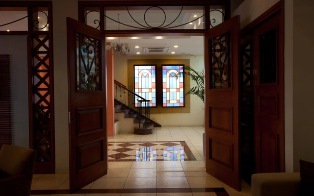Pyramos Hotel