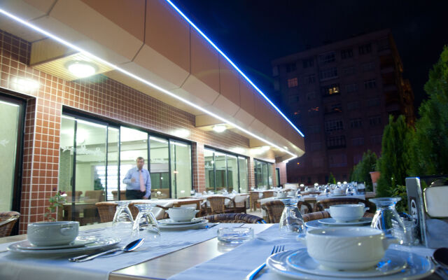 Dundar Hotel