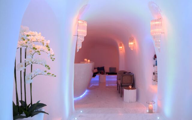 Canaves Oia Suites - Small Luxury Hotels of the World
