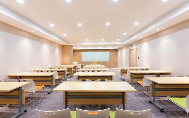 Hanting Premium Hotel Dalian Gaoxin Wanda Plaza