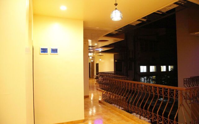 Popular Hotel