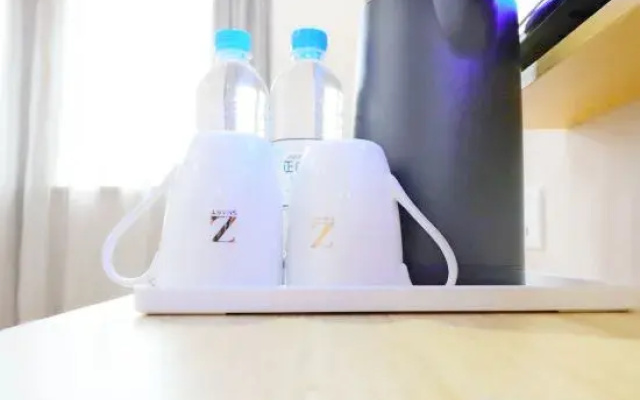 Zsmart Zhishang Hotel (Shanghai Songjiang Sports Center Metro Station Ledu)