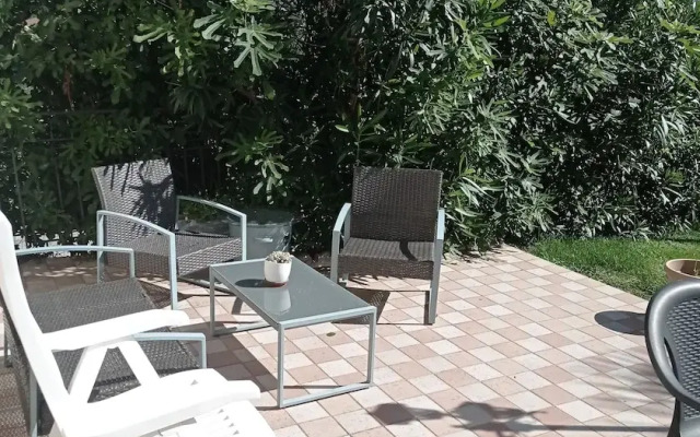 Captivating 1-bed Apartment in Gallinaro