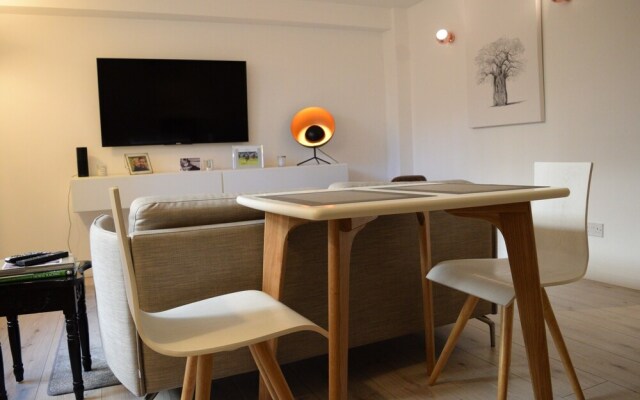 Modern 1 Bedroom Apartment in Notting Hill