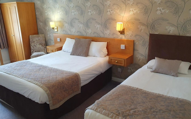 Alton House Hotel