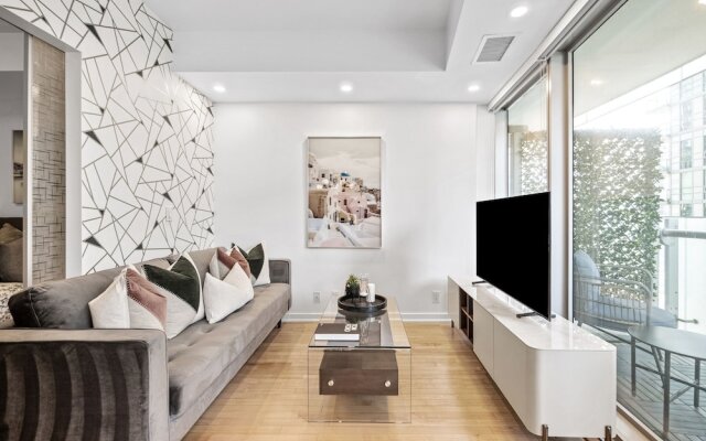 Stallion Suites Opp CN Tower & Scotiabank Arena