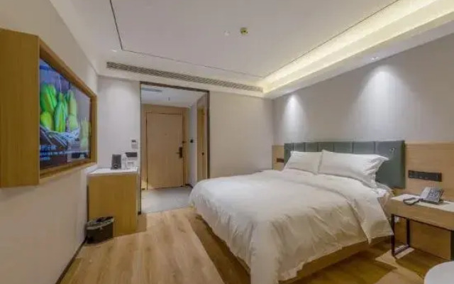 GreenTree Inn Express Hotel (Linyi Yucai Road)