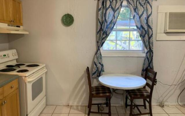 Nature Coast Inn and Cottages