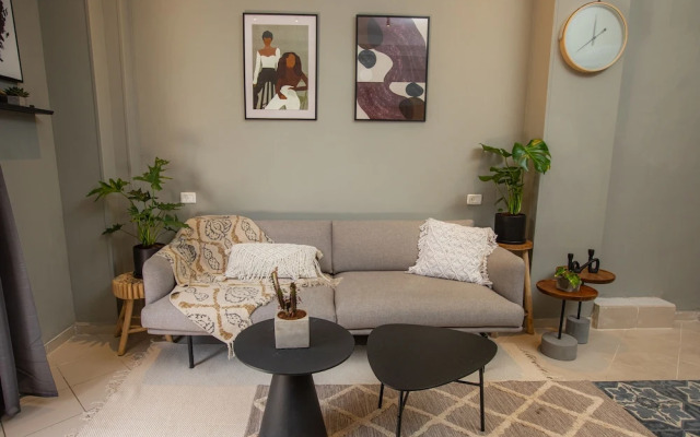 DeBlox living - Alhambra Apartments
