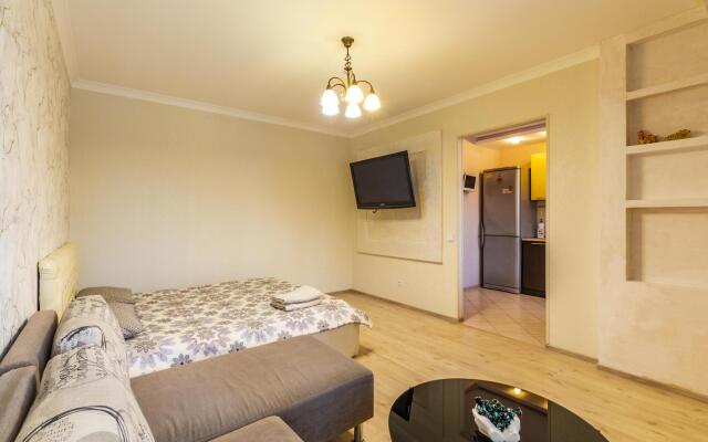 Уральское Гостеприимство на улице Уральских Рабочих