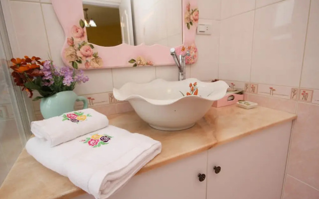 Decoupage Bed and Breakfast