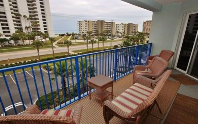 Oceanwalk 13-303 Apartment 3