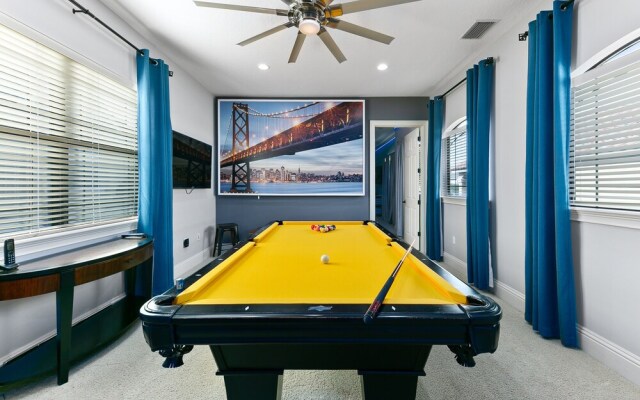 Rvh_374r Golden 6 Bedroom Home