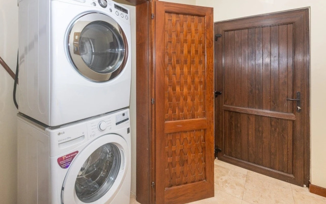 Pristine Bay 1002 3 Bedroom Home