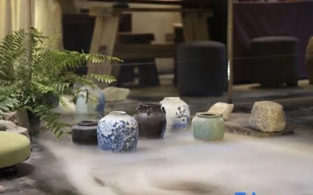 Yueshang Zen Space Homestay (Tongli Ancient Town Branch)