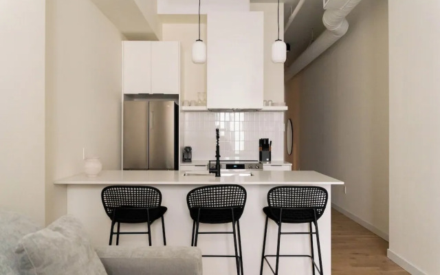Maison Place Jacques-Cartier by Luxury In Transit